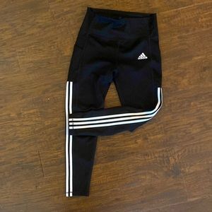 Adidas capris leggings. Size M   Womens